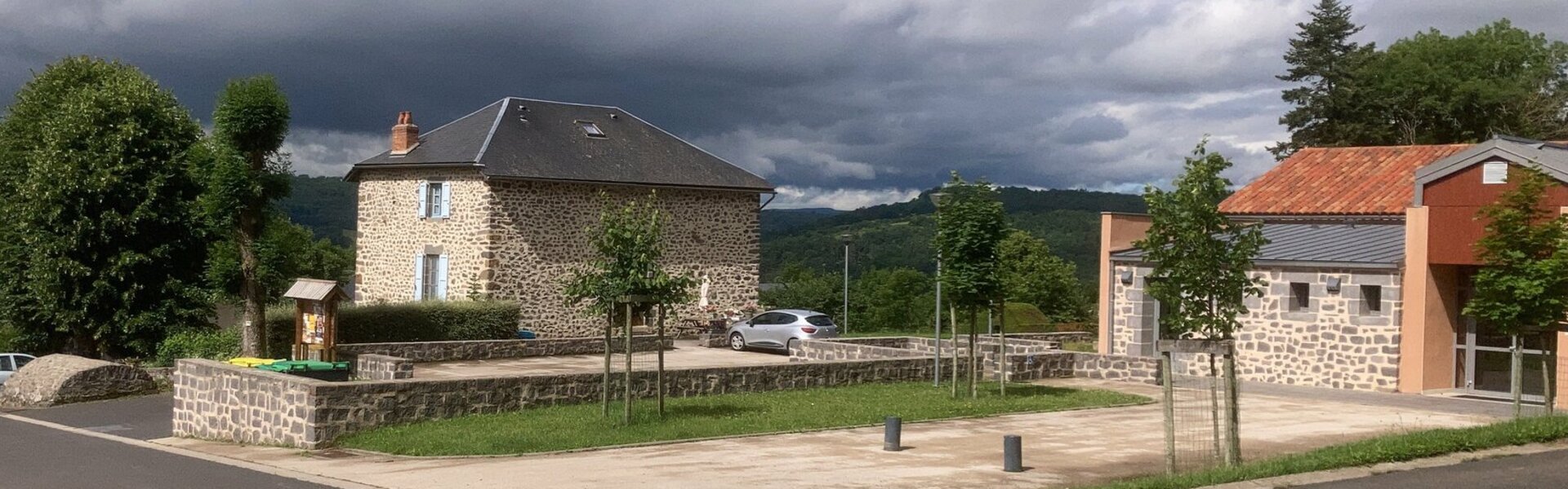 Mairie Commune Andelat Cantal Auvergne